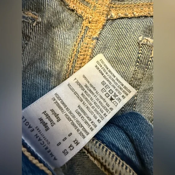 American Eagle Low Rise Baggy Flare Jeans Women’s Size 0 Denim Blue Jeans - Picture 3 of 8
